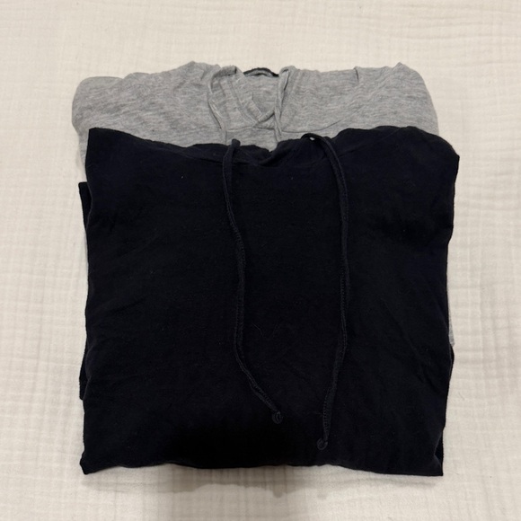 Other - Two Men's Hooded T-shirt’s - Size XL - Navy Blue and Gray